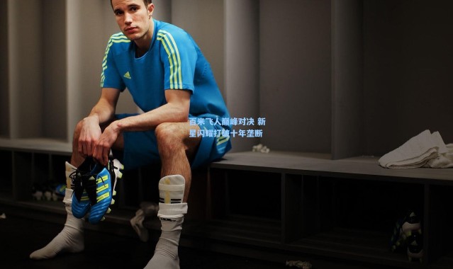 百米飞人巅峰对决 新星闪耀打破十年垄断