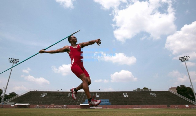 夏季联赛激战正酣，开拓者新星闪耀，力克勇士展现潜力